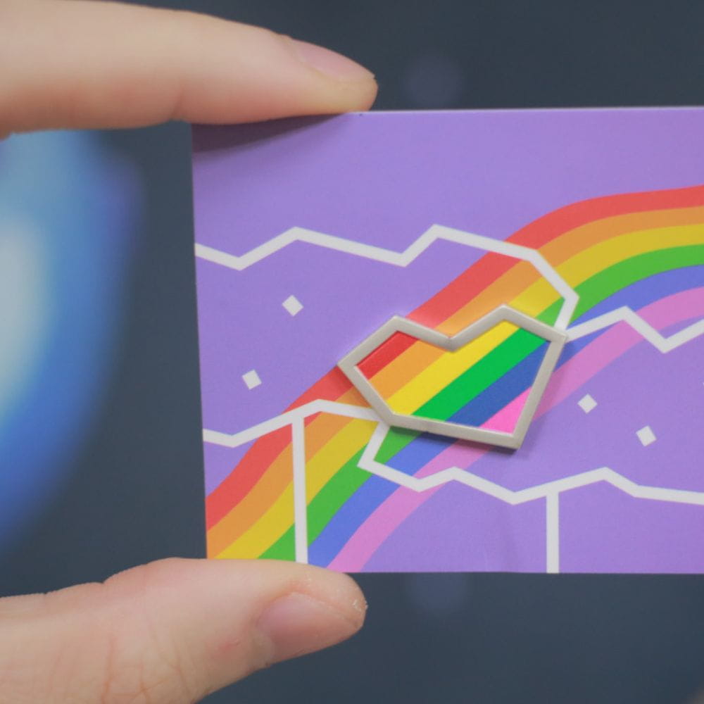 心心相吸：彩虹磁鐵金屬徽章：圖片 4